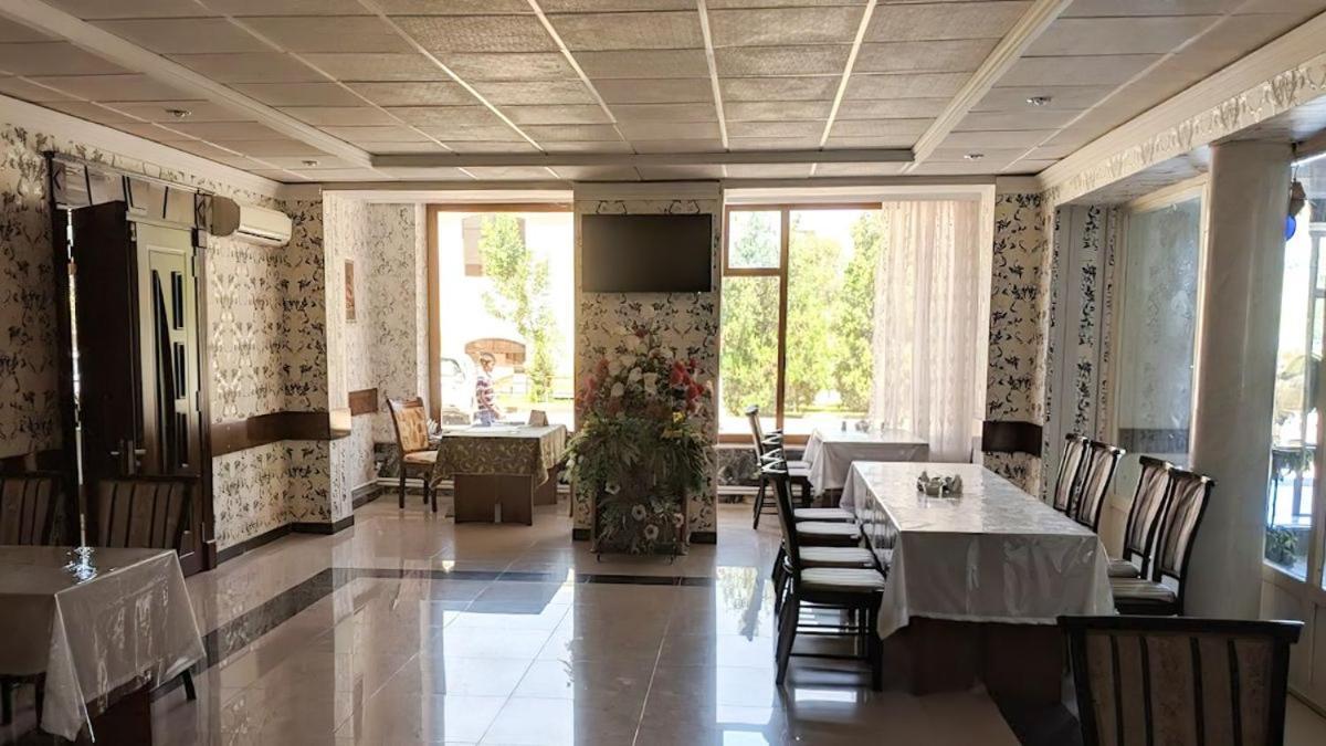 Reikartz Urgench Hotel Eksteriør billede
