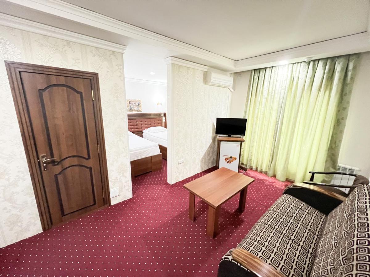 Reikartz Urgench Hotel Eksteriør billede